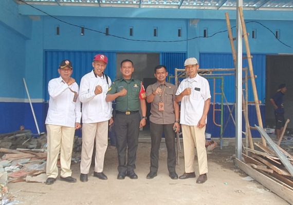 Babinsa Caturharjo Kodim 0729/Bantul Monitoring Kesiapan Pembangunan Dapur Makan Siang Bergizi (MBG) di SPPG Pandak 3