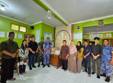 Kodim 0729/Bantul, Lanud Adisutjipto, dan Dopper Shooting Club Gotong Royong Salurkan Bantuan ke Panti Asuhan Balita Tegal Krapyak dalam Rangka menyambut HUT TNI ke-80 TH