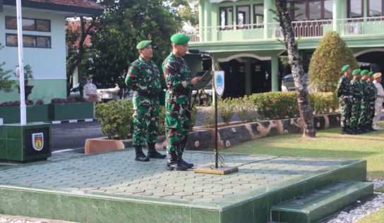 Komandan Kodim 0729/Bantul Pimpin Upacara 17-an Bulanan di Makodim