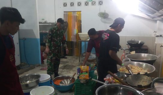 Babinsa Palbapang Pantau Kegiatan BGN di Dapur MBG Joglo Yoso, Pastikan Gizi untuk Ribuan Siswa Terpenuhi