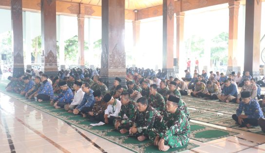 Kodim 0729/Bantul Hadiri Pengajian Rutin ASN, TNI, Polri, BUMN dan BUMD Kabupaten Bantul