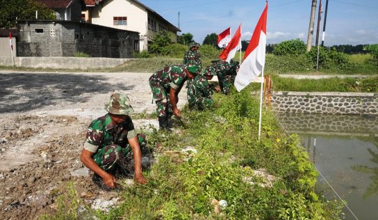 Anggota Kodim 0731/Kulon Progo Laksanakan KorvePenyiapan Lokasi Pembangunan Koperasi Merah Putih