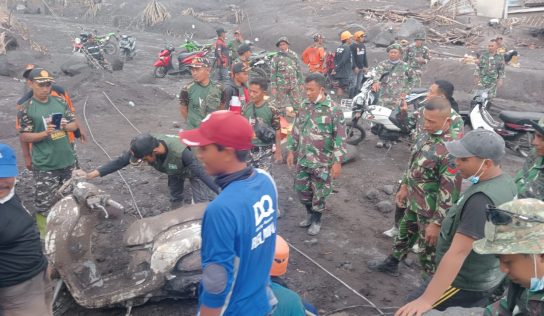 TNI Perkuat Respons Penanggulangan Bencana, Pastikan Penanganan Dampak Erupsi Semeru Berjalan Cepat dan Terkoordinasi