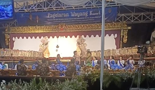 Wayang Kulit di Tamantirto Jadi Ajang Sosialisasi Program Makan Bergizi Gratis untuk Generasi Indonesia Sehat