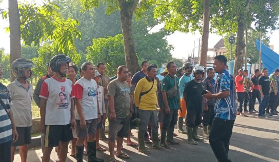 Babinter Lanud Adisutjipto Dampingi Warga Sendangtirto Bersihkan Saluran Irigasi