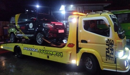 YOGA HARMITA SAPUTRA PEMUDA DESA PLOSO GIGIH BANGUN “PUTRA HARMITA TOWING CAR” YANG MELAYANI SELURUH INDONESIA
