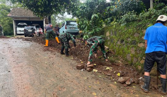 Atasi Masalah Air, Satgas TMMD Perbaiki Instalasi Air Bersih Untuk Warga