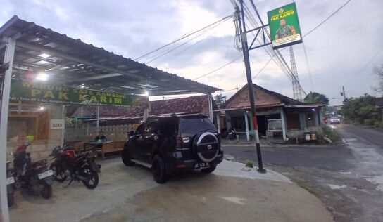 Suasana Meriah Warung Sate Kambing Pak Karim, Ketua Dopper Shooting Club Yusuf Randie.S.H Bersama Pak Hari Rodix Nikmati Beragam Olahan Daging Kambing