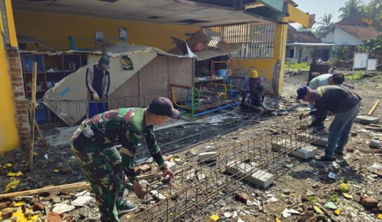 Pembangunan KDKMP Caturharjo Terus Berlanjut dengan Pekerjaan Kolom Praktis