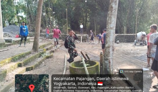 Perakitan Kolom Besi Jembatan Garuda di Dusun Santan Terus Berlanjut