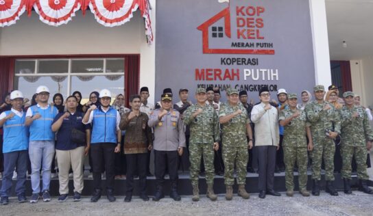 Pangdam IV/Diponegoro Dampingi Irjen TNI Tinjau KDKMP, Dorong Kemandirian Ekonomi Desa