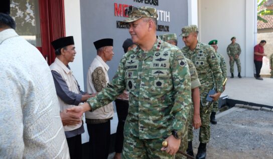 Pangdam IV/Diponegoro Dampingi Irjen TNI Tinjau KDKMP, Dorong Kemandirian Ekonomi Desa