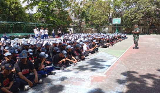 Danramil Sewon Tanamkan Disiplin dan Semangat Kebangsaan kepada Siswa Baru SMKN 1 Sewon