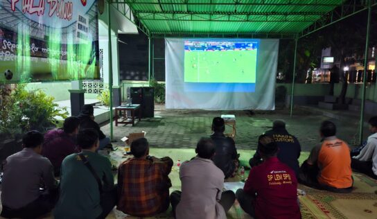 Semangat Kebersamaan Warnai Nobar Prancis vs Inggris di Koramil Jajaran Kodim 0729/Bantul