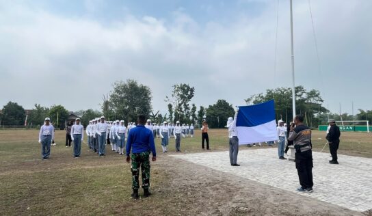 Babinsa Pendowoharjo Dampingi Outing Prolanis, Dukung Layanan Kesehatan Lansia